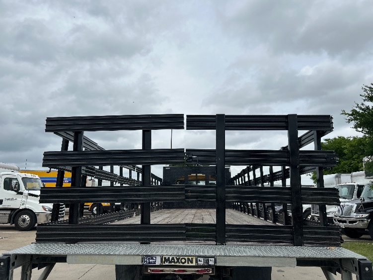 2022 Freightliner M2 106 in Arlington, TX — photo 7