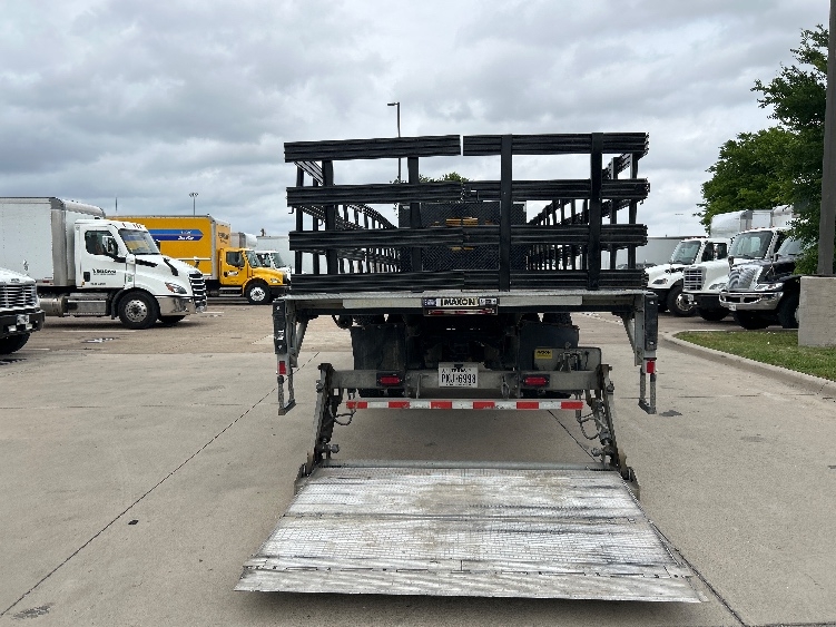 2022 Freightliner M2 106 in Arlington, TX — photo 8