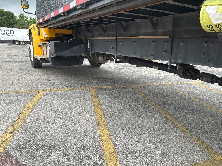 2022 Freightliner eM2 in San Antonio, TX — photo 5