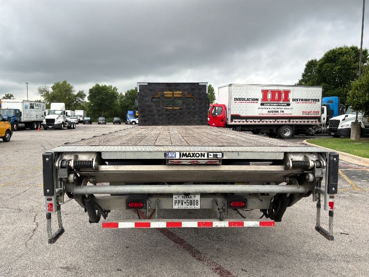 2022 Freightliner eM2 in San Antonio, TX — photo 7