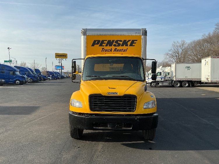 2022 Freightliner M2 106 in Indianapolis, IN — photo 2