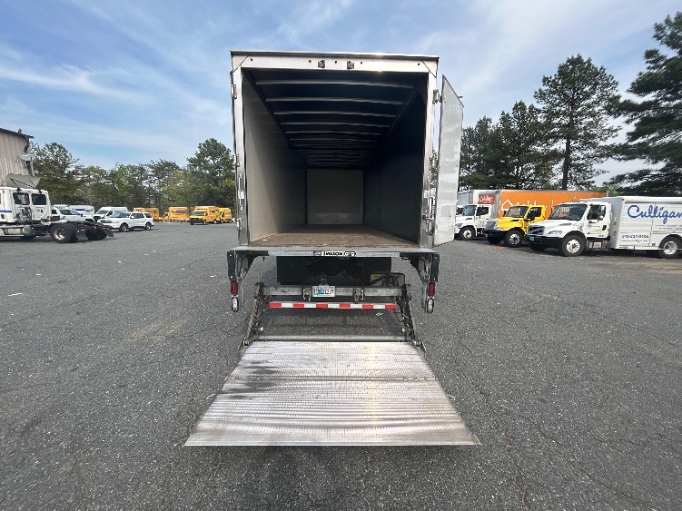 2022 Freightliner M2 106 in Manassas, VA — photo 9