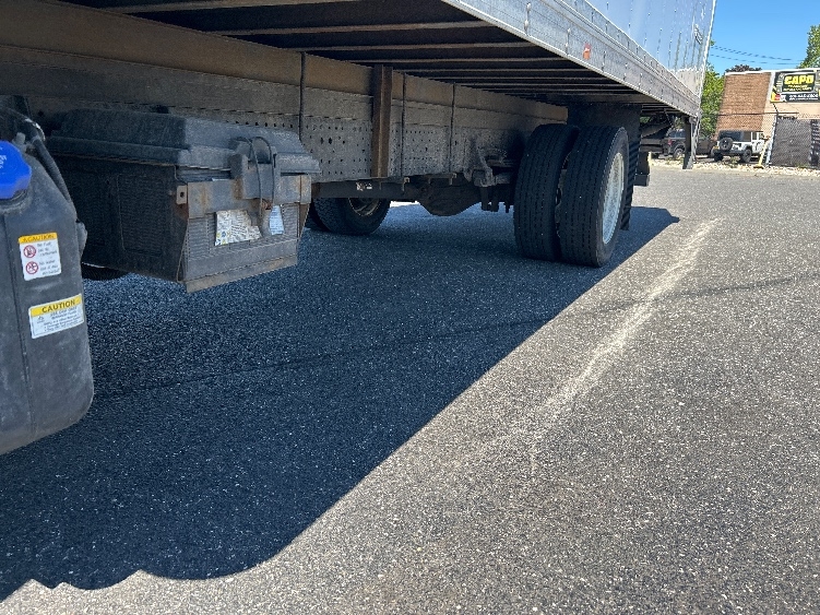2021 Isuzu NQR in West Babylon, NY — photo 5
