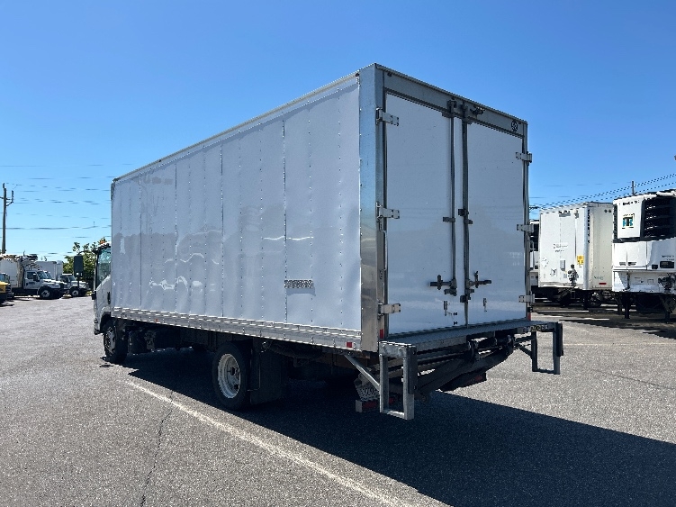 2021 Isuzu NQR in West Babylon, NY — photo 6