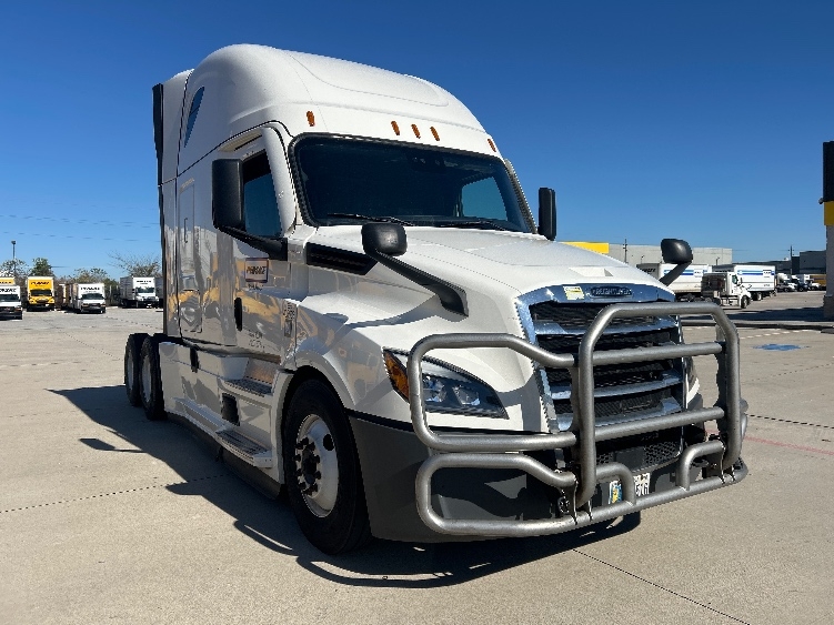 2022 Freightliner Cascadia