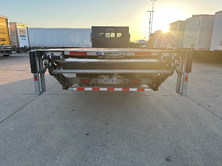 2022 Freightliner eM2 in Dallas, TX — photo 7