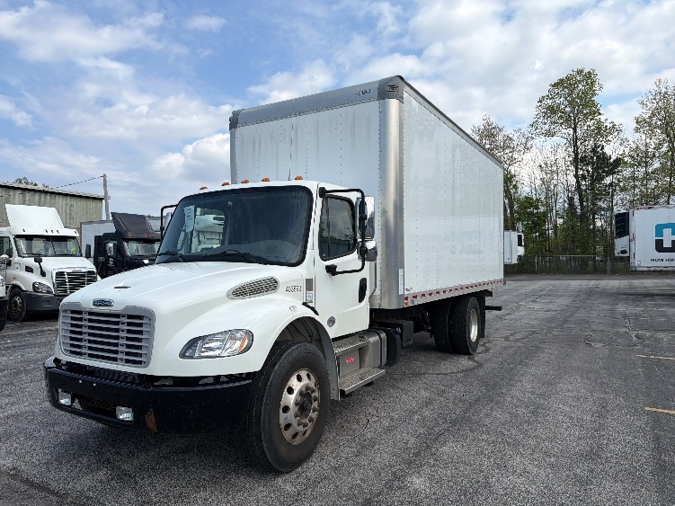 2022 Freightliner eM2 in Middlefield, OH — photo 3