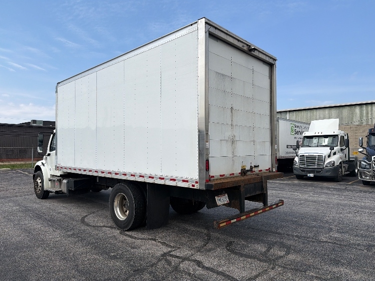 2022 Freightliner eM2 in Middlefield, OH — photo 6