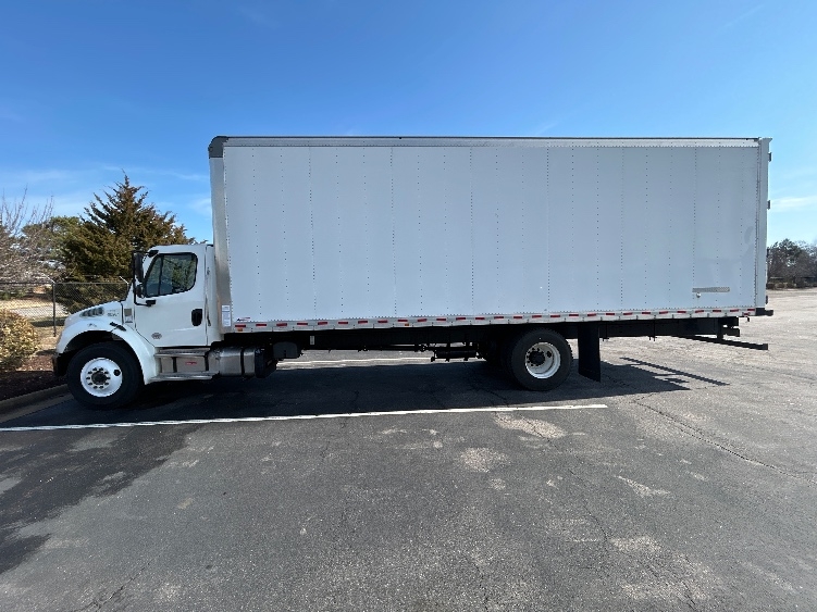 2022 Freightliner M2 106 in Prince George, VA — photo 4