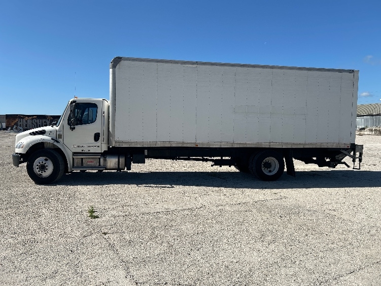 2022 Freightliner eM2 in Tampa, FL — photo 4