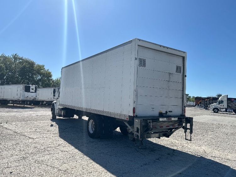 2022 Freightliner eM2 in Tampa, FL — photo 6