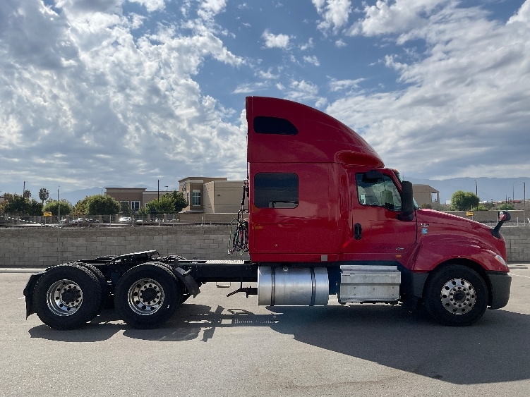 2022 International LT in La Porte, IN — photo 8