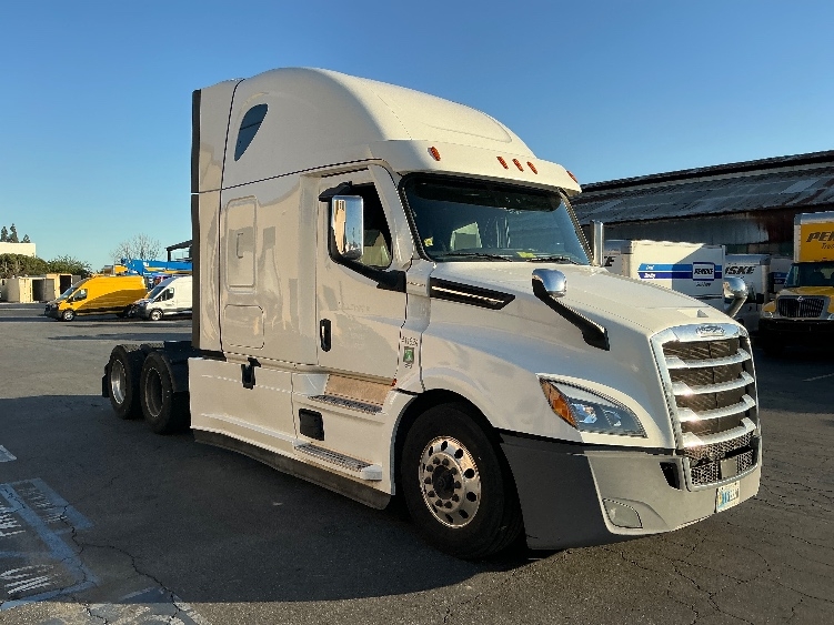2022 Freightliner Cascadia