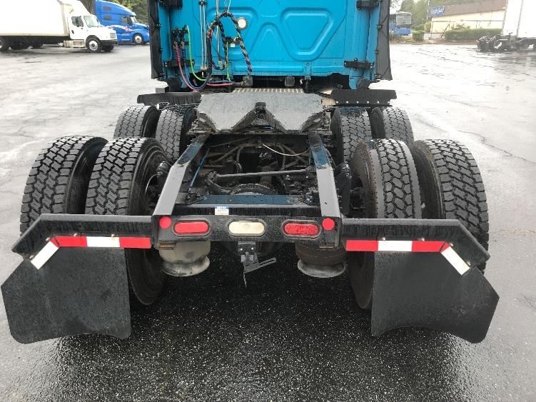 2022 Freightliner Cascadia in Concord, NC — photo 6