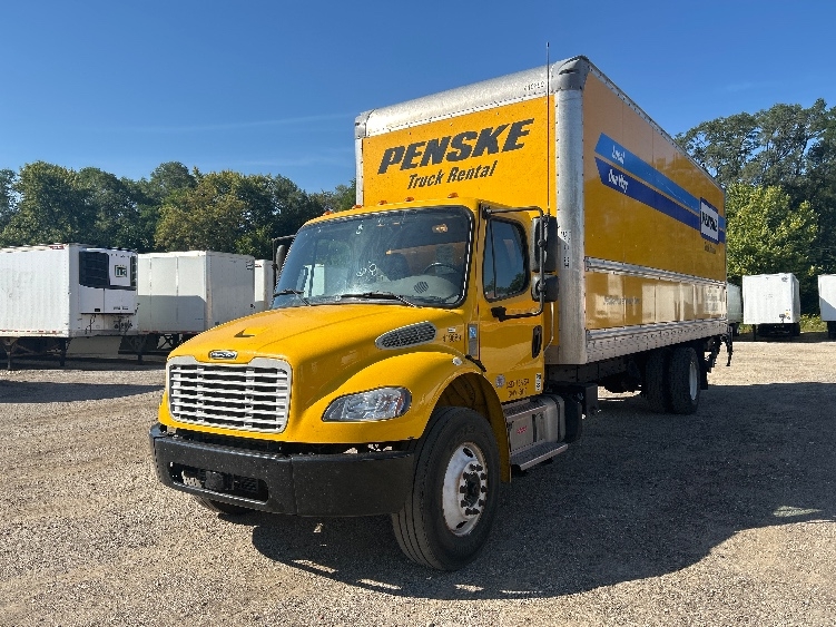2022 Freightliner M2 106 in La Porte, IN — photo 3