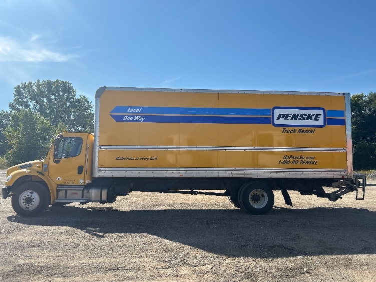 2022 Freightliner M2 106 in La Porte, IN — photo 4
