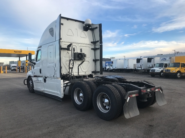 2022 Freightliner Cascadia in Chicago (Melrose Park), IL — photo 5