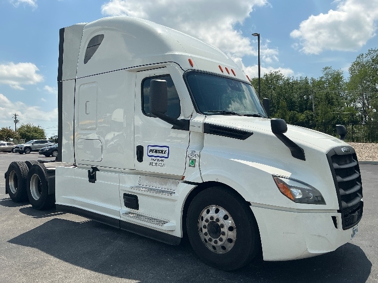 2022 Freightliner Cascadia