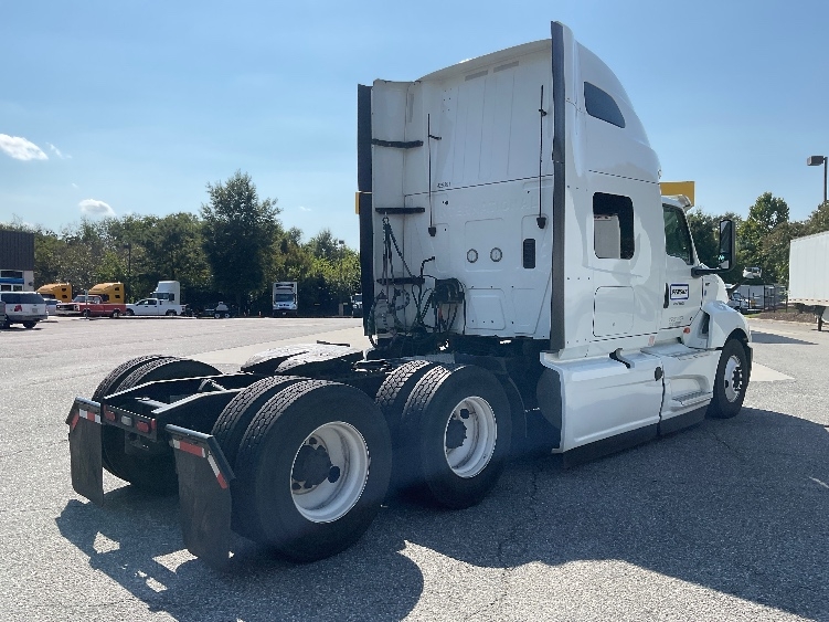 2022 International LT in Norfolk, VA — photo 7