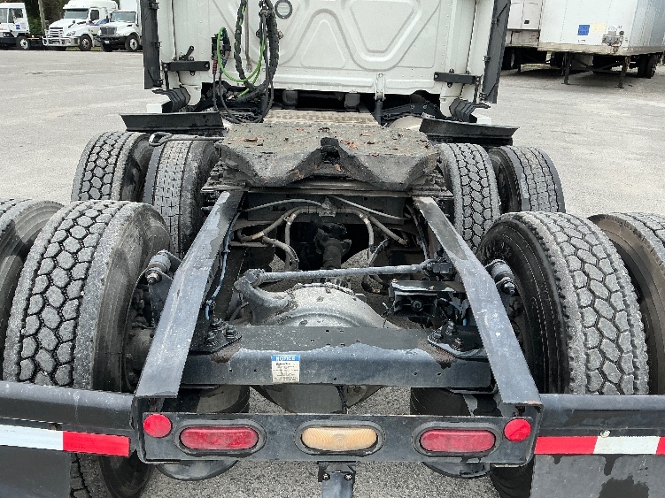 2022 Freightliner Cascadia in Garden City, GA — photo 6