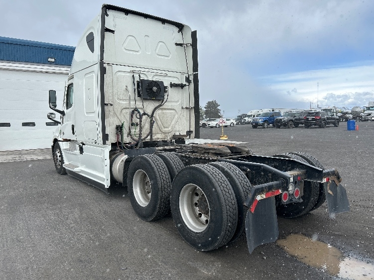 2022 Freightliner Cascadia in Jerome, ID — photo 5