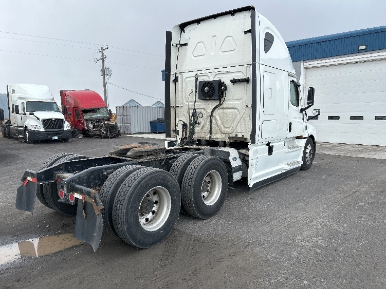 2022 Freightliner Cascadia in Jerome, ID — photo 7