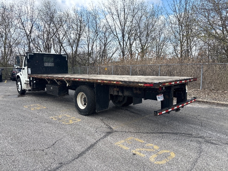 2022 Freightliner M2 106 in Middlefield, OH — photo 6