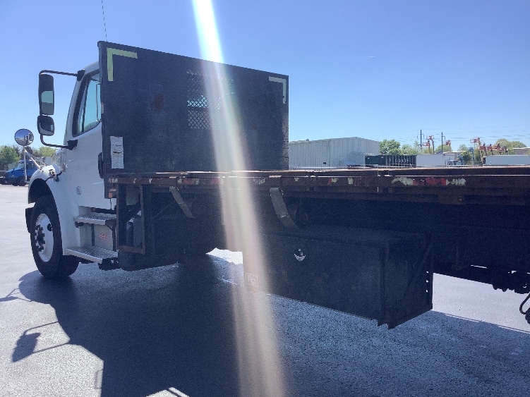2022 Freightliner eM2 in Lancaster, PA — photo 5