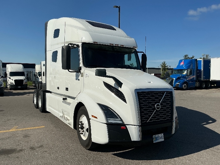 2022 Volvo VNL 760