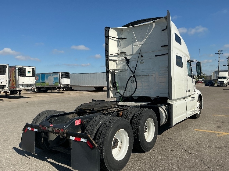 2022 Volvo VNL 760 in Piqua, OH — photo 7
