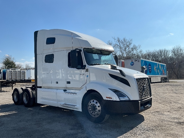 2022 Volvo VNL 760
