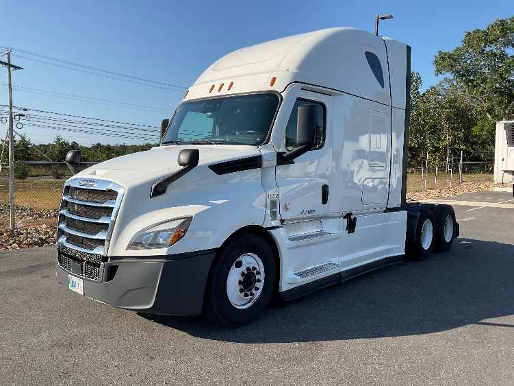 2022 Freightliner Cascadia in Millville, NJ — photo 3