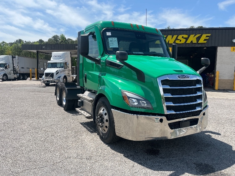 2022 Freightliner Cascadia