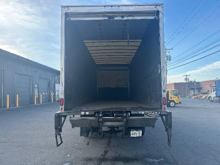 2022 Freightliner M2 106 in Albany, NY — photo 8