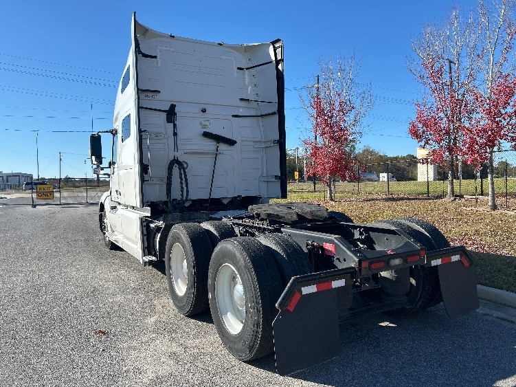 2022 Volvo VNL 760 in Lafayette, LA — photo 5
