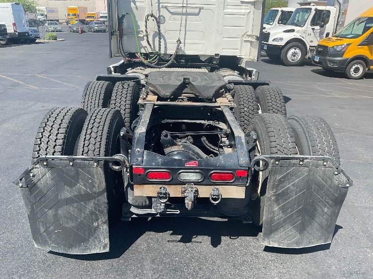 2022 Volvo VNL 760 in North Las Vegas, NV — photo 6