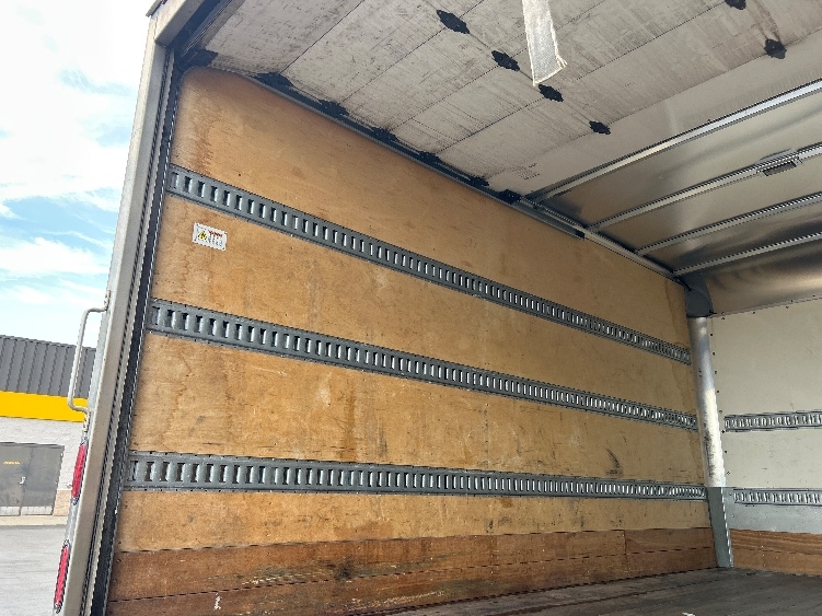 2022 Isuzu NRR in Montgomery, NY — photo 10