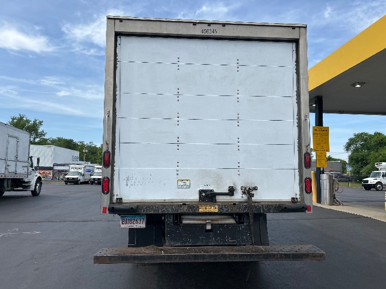 2022 Isuzu NRR in Montgomery, NY — photo 7