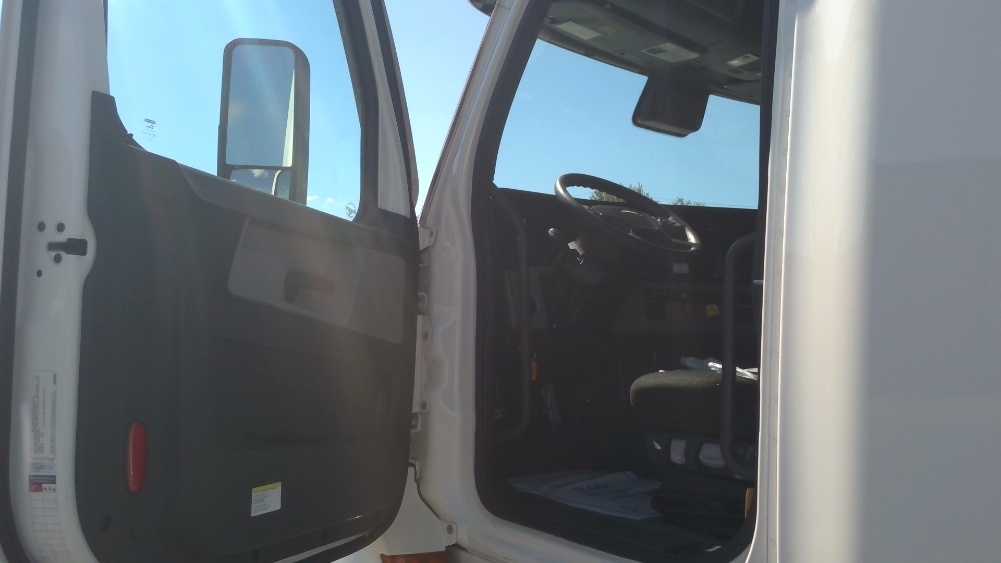 2022 Freightliner Cascadia in Nashville (Mount Juliet), TN — photo 9