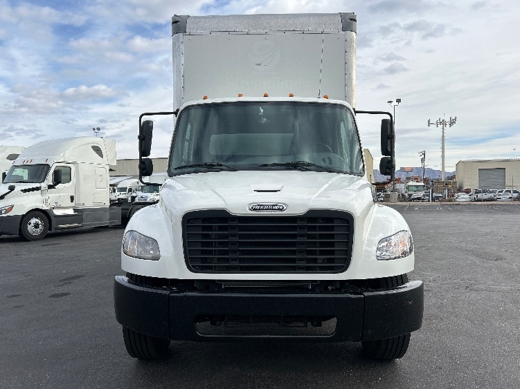 2022 Freightliner M2 106 in Las Vegas, NV — photo 2