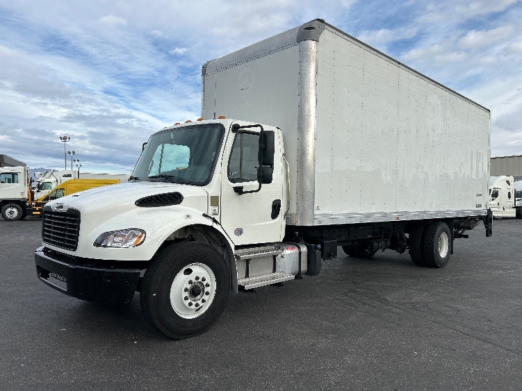 2022 Freightliner M2 106 in Las Vegas, NV — photo 3