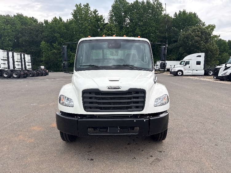 2025 Freightliner in Greensboro, NC — photo 2