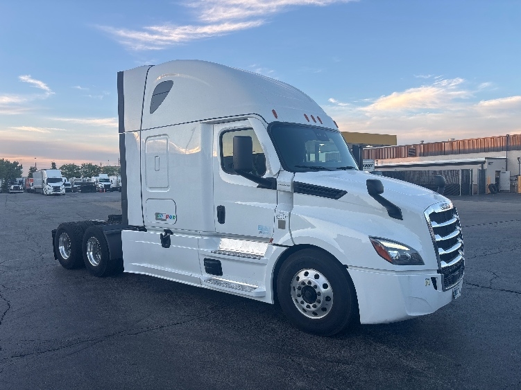 2022 Freightliner Cascadia
