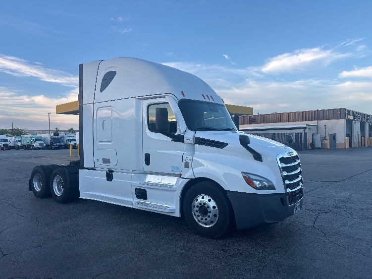 2022 Freightliner Cascadia