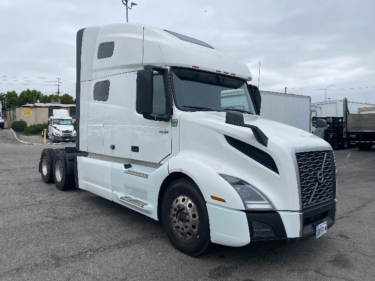 2023 Volvo VNL 760