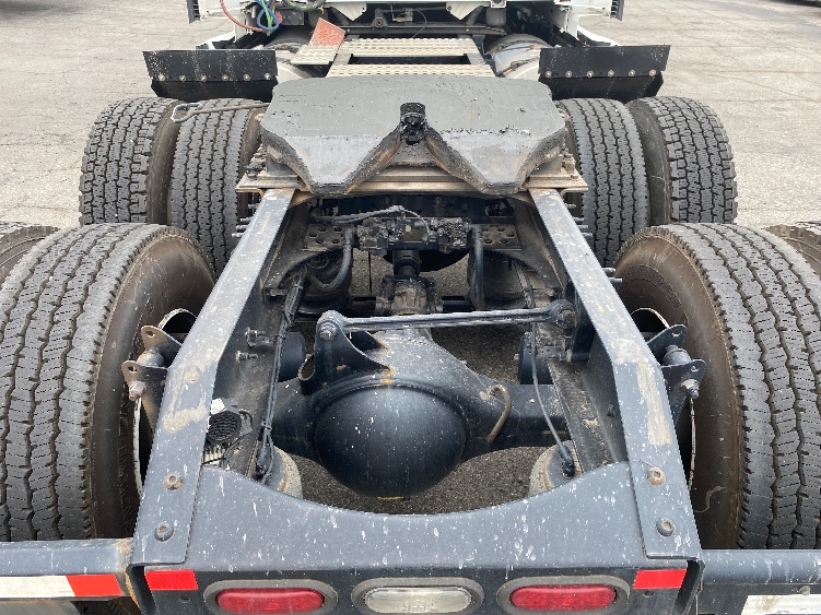 2023 Volvo VNL 760 in Torrance, CA — photo 6