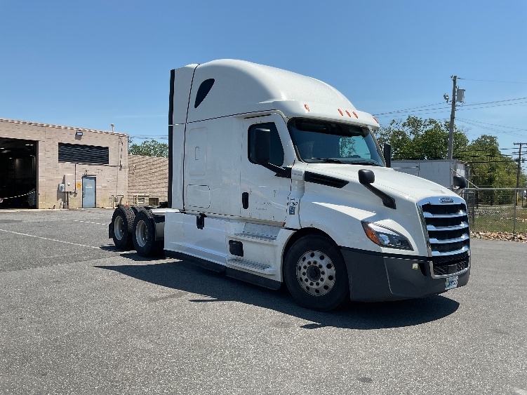 2023 Freightliner Cascadia
