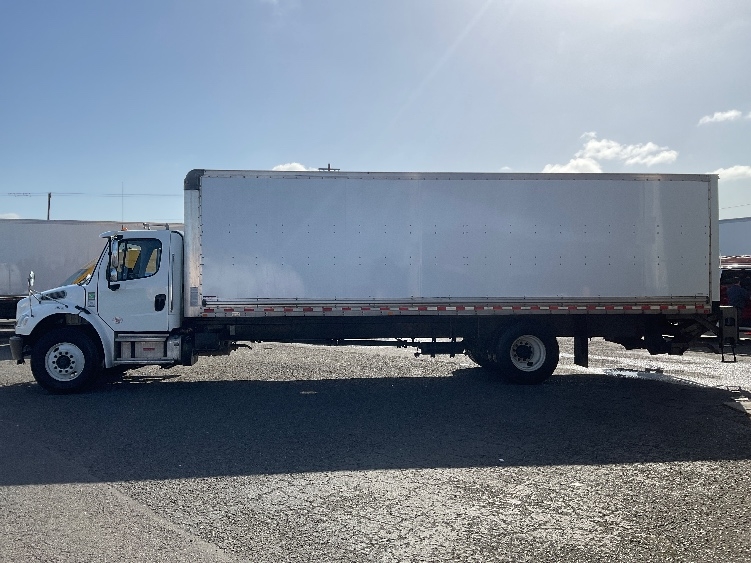 2022 Freightliner eM2 in Tacoma, WA — photo 4