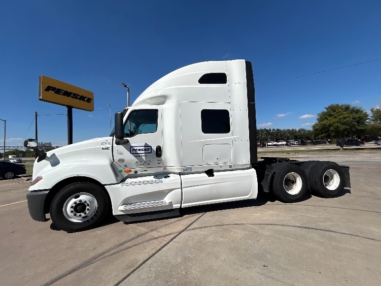 2022 International LT in Houston, TX — photo 3