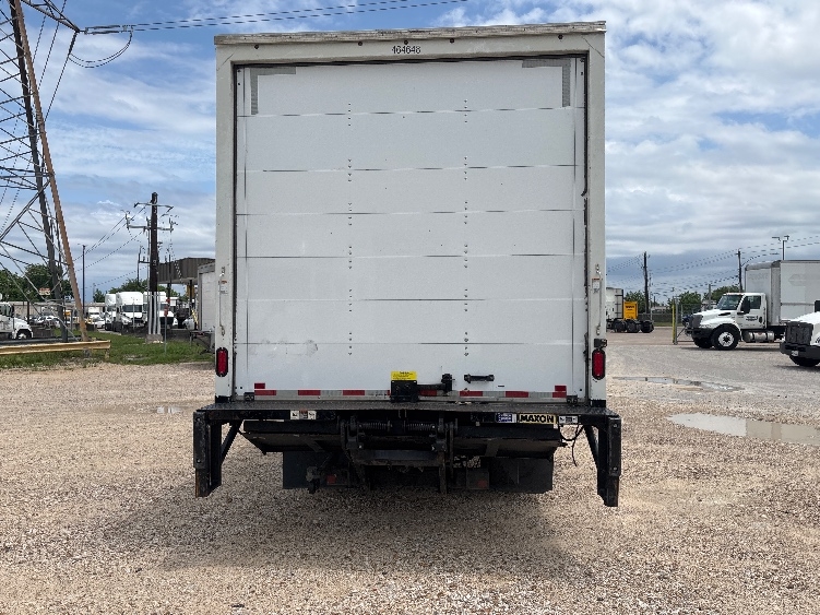2022 Isuzu NRR in Katy, TX — photo 7